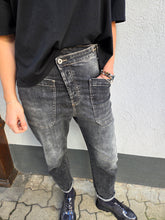 Charger l'image dans la galerie, BAGGY BOUTONNAGE DECALE PLEASE