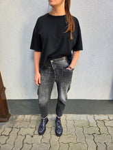 Charger l'image dans la galerie, BAGGY BOUTONNAGE DECALE PLEASE