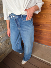 Charger l'image dans la galerie, JEAN LARGE GUESS