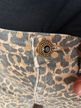 Charger l&#39;image dans la galerie, JEAN LEOPARD GUESS
