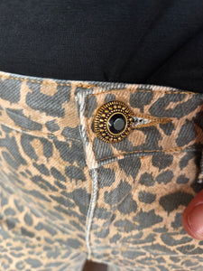 JEAN LEOPARD GUESS