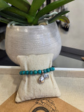 Charger l'image dans la galerie, BRACELET HOWLITE VERTE FONCÉ

