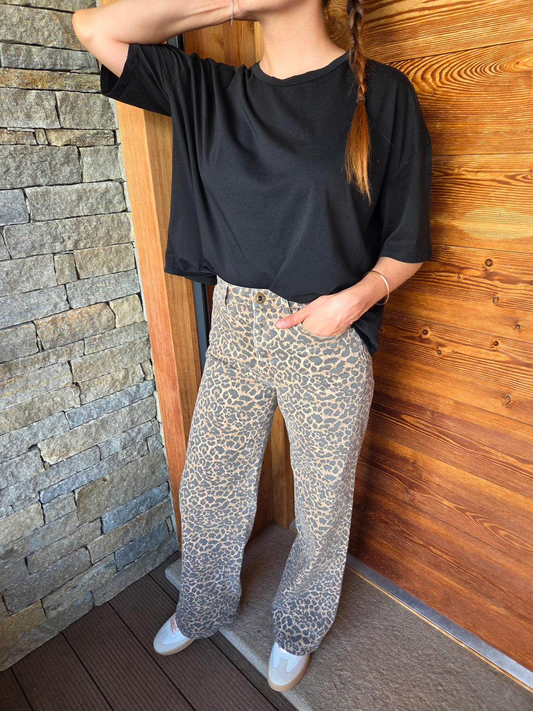 JEAN LEOPARD GUESS