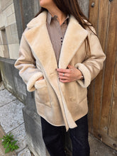 Charger l'image dans la galerie, VESTE REVERSIBLE
